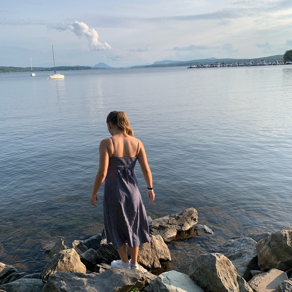 Profile Picture of Simona Liechti (@simonaliechti22) on Poshmark