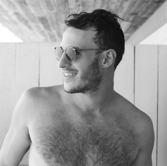 Profile Picture of Amir Assido (@amir839) on Poshmark