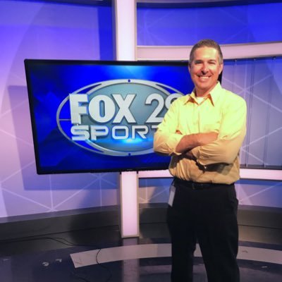 Profile Picture of Scott Grayson (@SGraysonFOX29) on Twitter