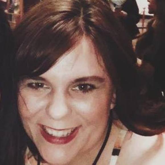 Profile Picture of Kelly Halcon (@khalcon22) on Poshmark