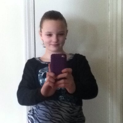 Profile Picture of Dakota Ann Lindquist (@dakotabutt) on Twitter