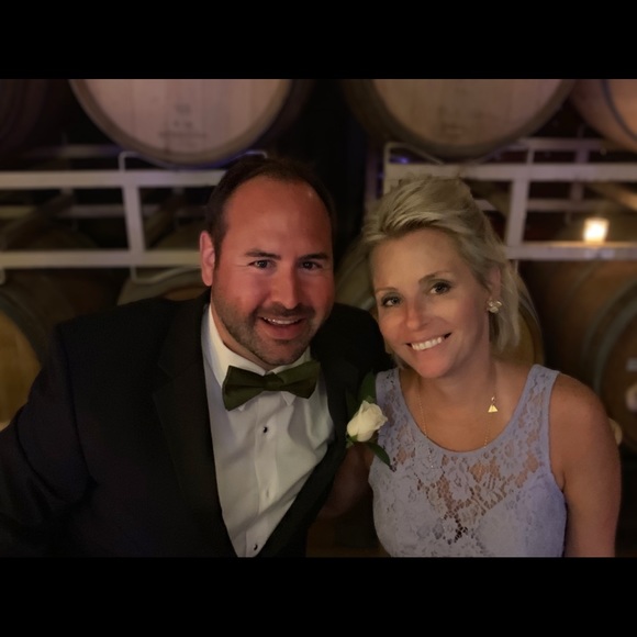Profile Picture of Jennifer Kiefer (@jenniferkiefer) on Poshmark