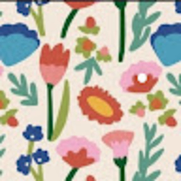 Profile Picture of Julia Maier (@juliama19) on Poshmark