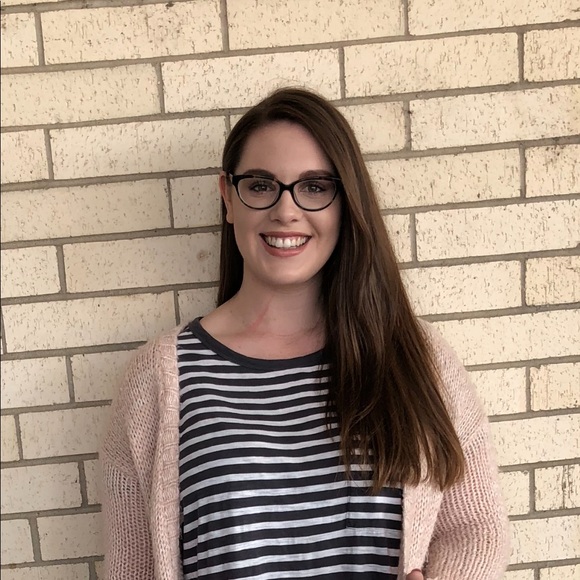 Profile Picture of Heather Casteel (@h_casteel) on Poshmark