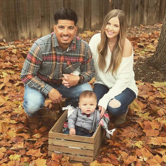Profile Picture of Aaron Arroyo (@aaronarroyo) on Poshmark