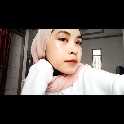 Profile Picture of Septi (@kittenlova) on Twitter
