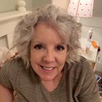 Profile Picture of Lori Griffis (@hairdos.by.lori) on Instagram