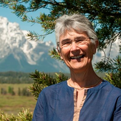 Profile Picture of Yolanda Kakabadse (@y_kakabadse) on Twitter