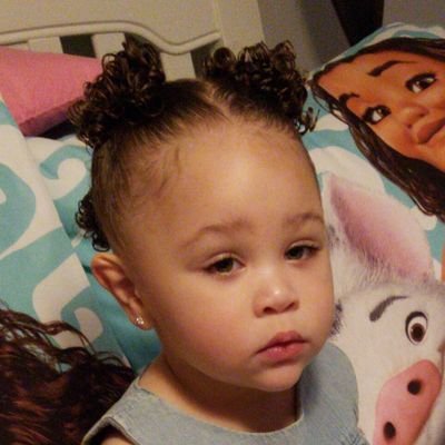 Profile Picture of Betsy Campbell (@mami19701) on Twitter