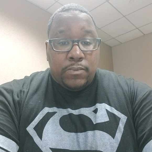 Profile Picture of Damon Moody (@dmoody902) on Poshmark