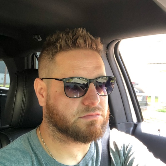 Profile Picture of Daniel Marino (@maweno132) on Poshmark