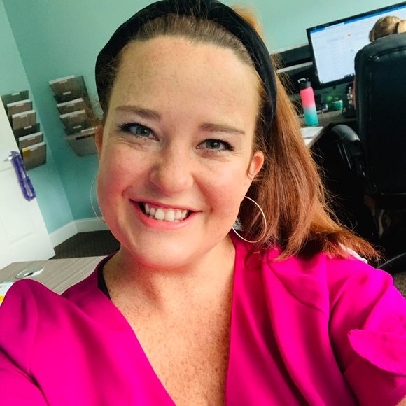 Profile Picture of Julia Kost (@portcitymermaid) on Poshmark