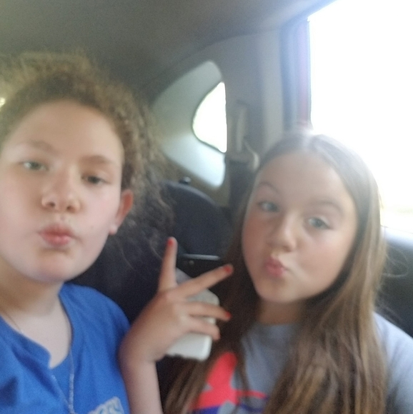 Profile Picture of Christina Giers (@cgiers21) on Poshmark