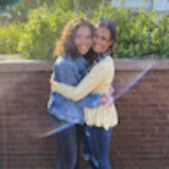 Profile Picture of Jayden Curtis (@jayden_curtis) on Poshmark