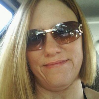 Profile Picture of Shelly Lynn (@shelling75) on Twitter