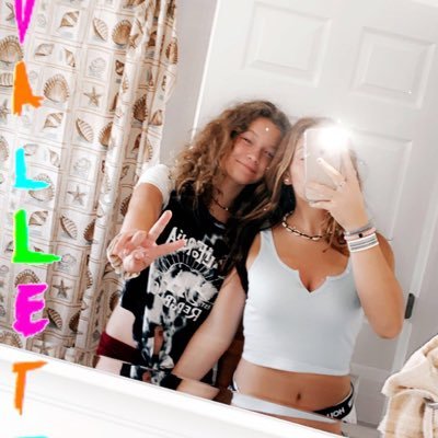 Profile Picture of Anna Shewbrooks (@anna_shewbrooks) on Twitter