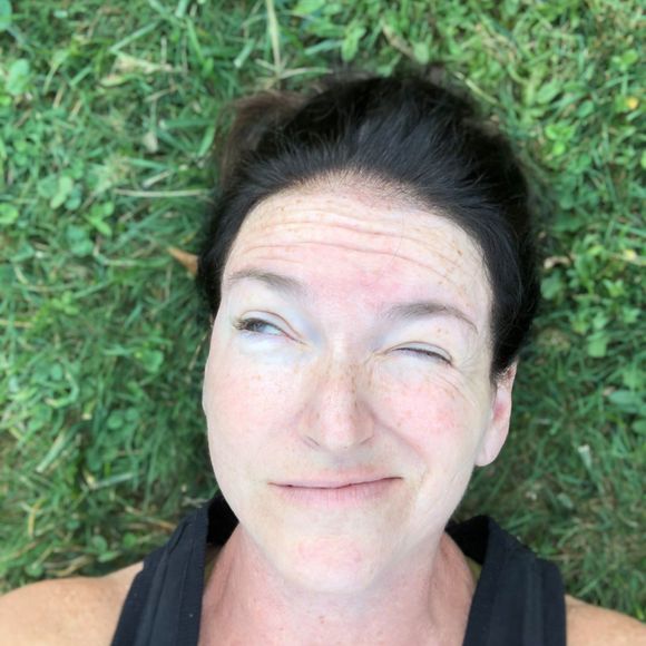 Profile Picture of Cathy Thompson (@freshpickins) on Poshmark