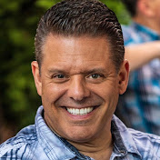 Profile Picture of Sam Vecchio (@SamVecchio) on Youtube