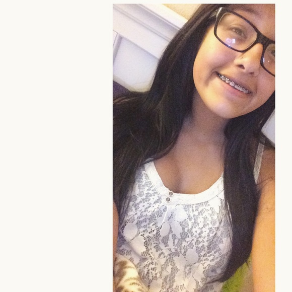 Sylvia Pourchot - Poshmark Profile Picture of Sylvia Pourchot (@sylvia_220) on Poshmark