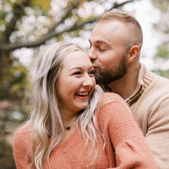 Profile Picture of Makayla Thomas (@makthoma) on Poshmark