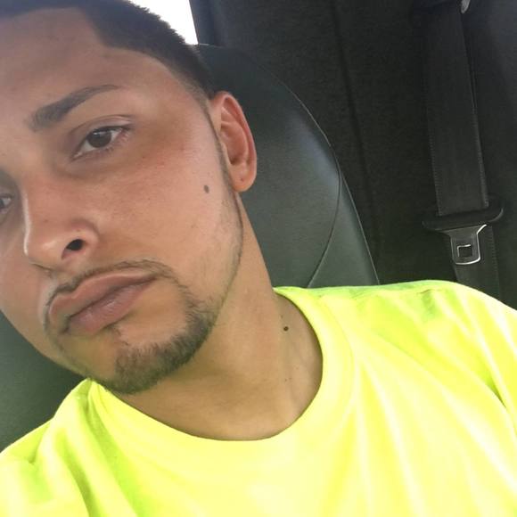 Profile Picture of Jeffrey Perez (@jrock091792) on Poshmark