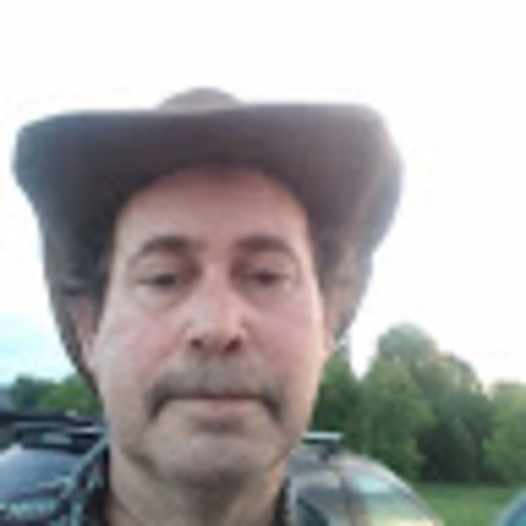Profile Picture of Joe Griffith (@griffithjoe620) on Poshmark