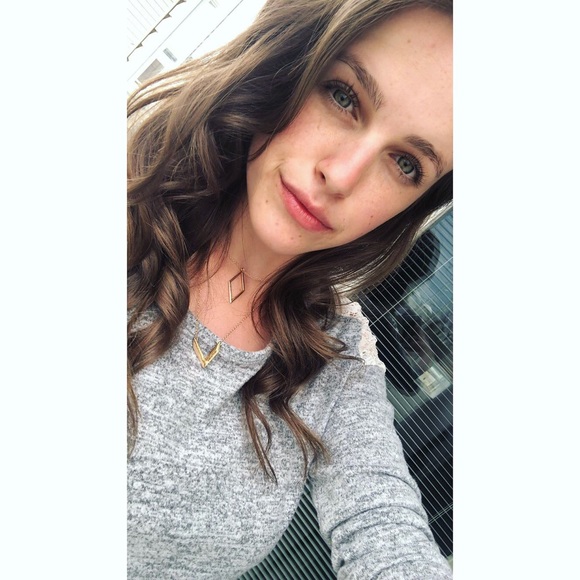 Profile Picture of Lena Reimer (@lena_reimer) on Poshmark