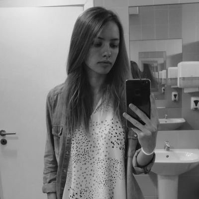 Profile Picture of Kira Acker (@KiraAcker) on Twitter