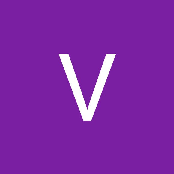Profile Picture of Vicki Bermea (@vikkibermea) on Poshmark