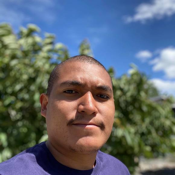 Profile Picture of Omar Cisneros (@omarcisneros980) on Poshmark