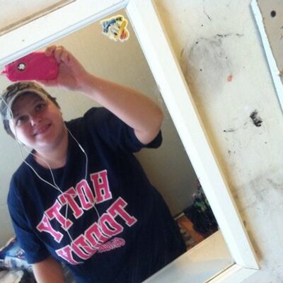 Profile Picture of Amber Shaffer (@ambiee0087) on Twitter