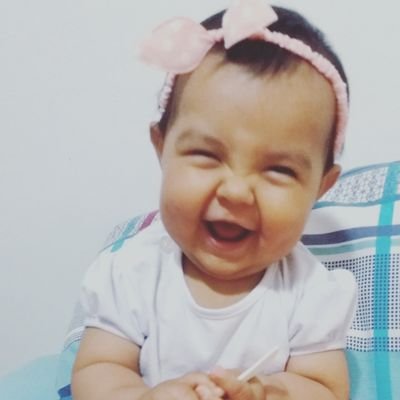 Profile Picture of Pame ... 🐝 (@PamelaCases) on Twitter