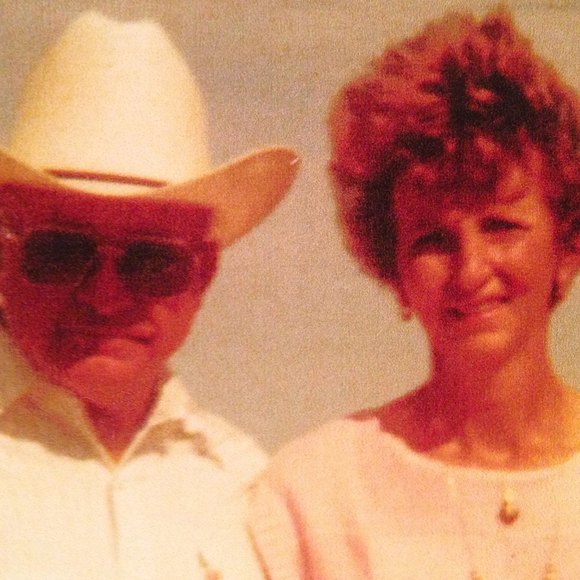 Profile Picture of Jackson Jackson (@poppyjackjack) on Poshmark