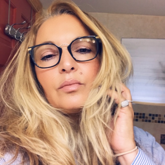 Profile Picture of Camille Berdis (@berdis87) on Poshmark
