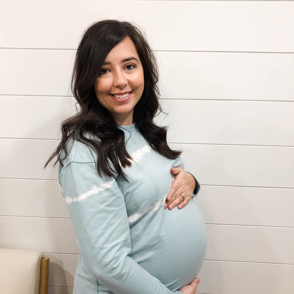 Profile Picture of Michelle Foiles (@michellefoiles) on Poshmark