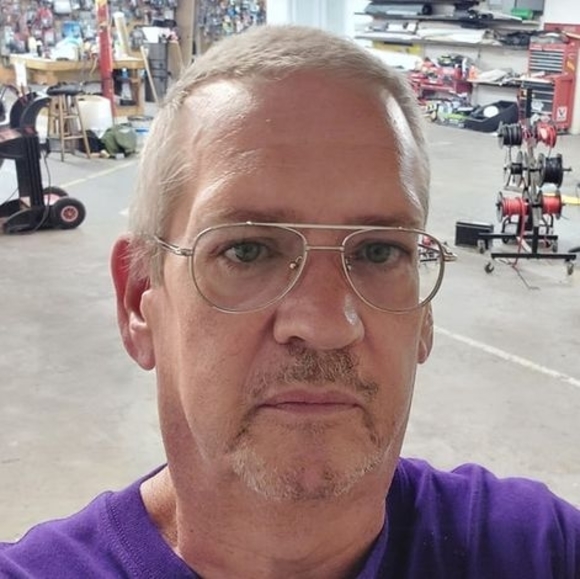 Profile Picture of Brian Gittins (@briangittins) on Poshmark