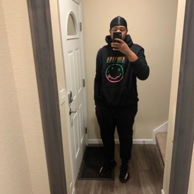 Profile Picture of 🐬 (@BTWCallMeMike) on Twitter