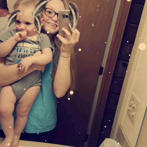 Profile Picture of Catherine Armstrong (@janette36) on Poshmark