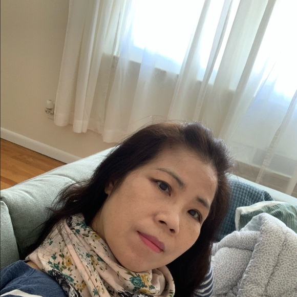 Profile Picture of Misuk Jun (@misukjun) on Poshmark