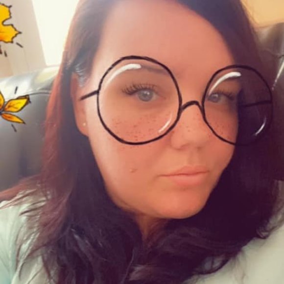 Profile Picture of Alicia Paradis (@aliciakyle06) on Poshmark