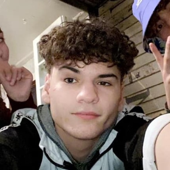 Jordan Fleischmann - Poshmark Profile Picture of Jordan Fleischmann (@thisdudejordann) on Poshmark