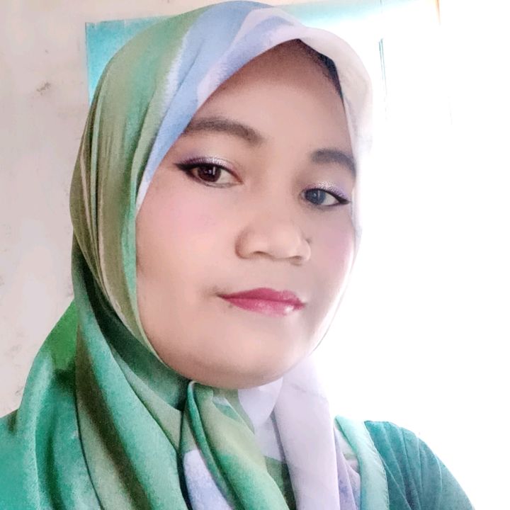 Profile Picture of Elis Winda (@alicewinda) on Tiktok