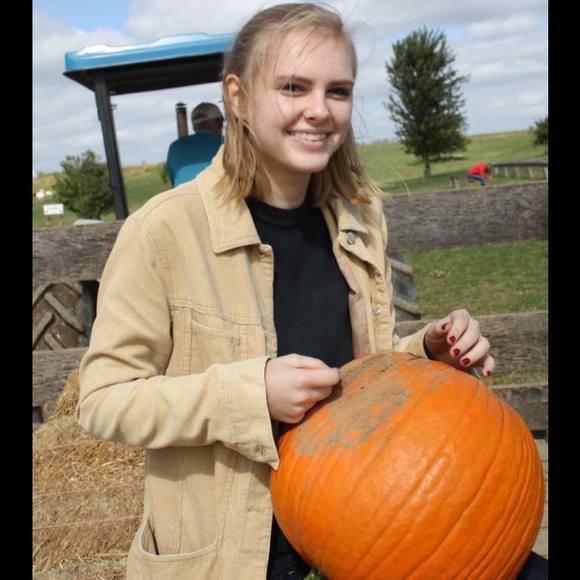 Profile Picture of Brianna Rech (@slipknotstar) on Poshmark