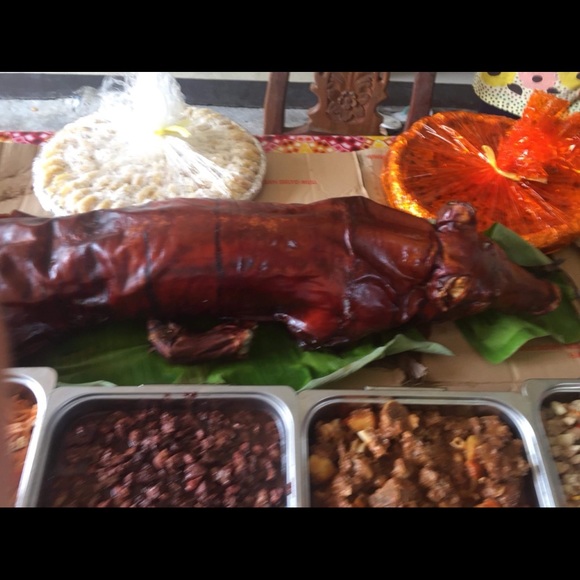 Profile Picture of Donnalee Flores (@ddancel) on Poshmark