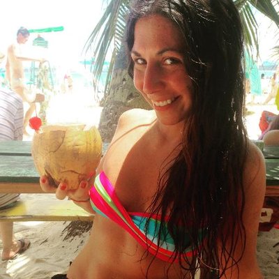 Profile Picture of Dani Reyes Bustos (@Danireyesbustos) on Twitter