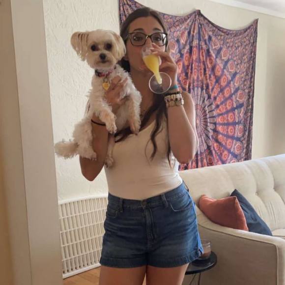 Profile Picture of Tori Maatta (@torimaatta) on Poshmark