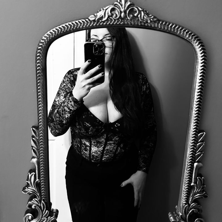 Profile Picture of Joslyn W. (@joslynraini) on Tiktok