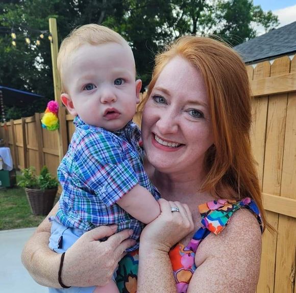 Kerri Bergrin - Poshmark Profile Picture of Kerri Bergrin (@pinkdb) on Poshmark