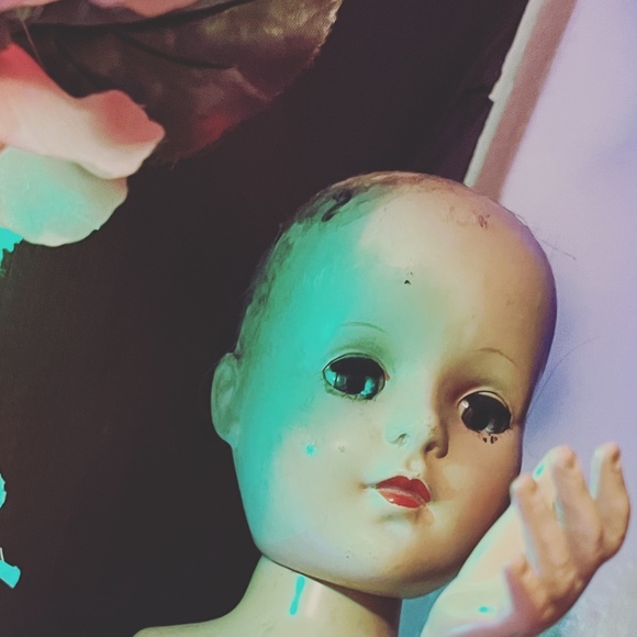 Profile Picture of Christina A carhart (@sadcholaclown) on Poshmark