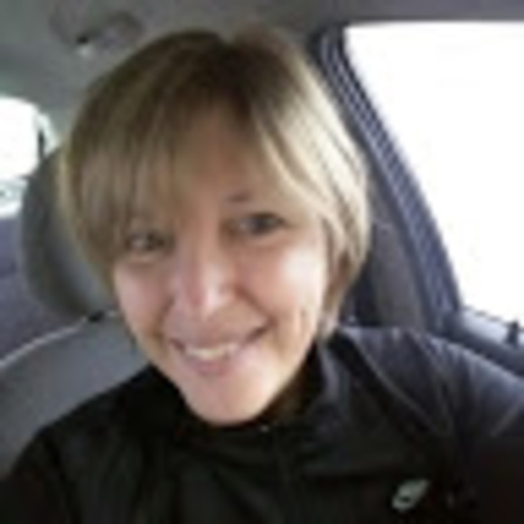 Laura Pesci - Poshmark Profile Picture of Laura Pesci (@lalypesci) on Poshmark